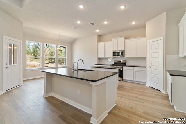 Image 6 of 27 For 21117 Jordans Ranch Way