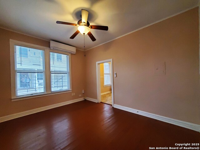 Image 2 of 7 For 1722 Pine N 2