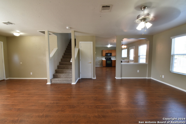 Image 5 of 25 For 25907 Torch Lily