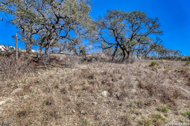 Image 8 of 17 For 6922 Bluff Run