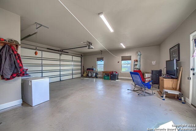 Image 24 of 59 For 6197 Pfeil Rd