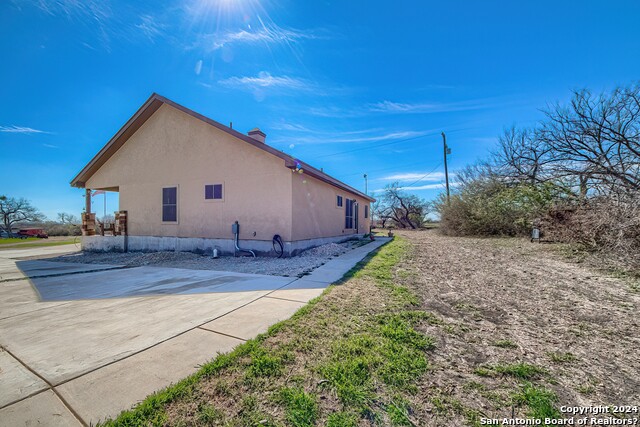 Image 36 of 59 For 6197 Pfeil Rd