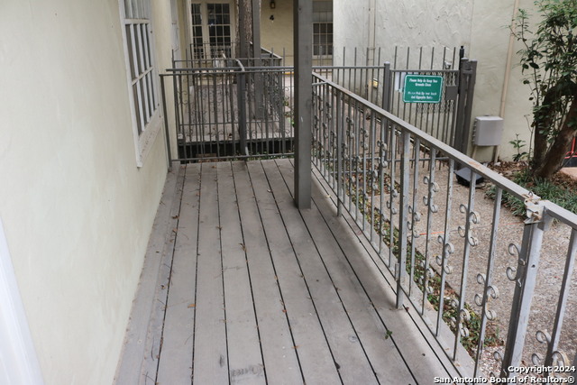 Listing photo id 8 for 66 Brees  51