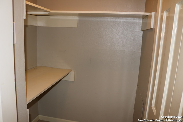 Listing photo id 4 for 66 Brees  51