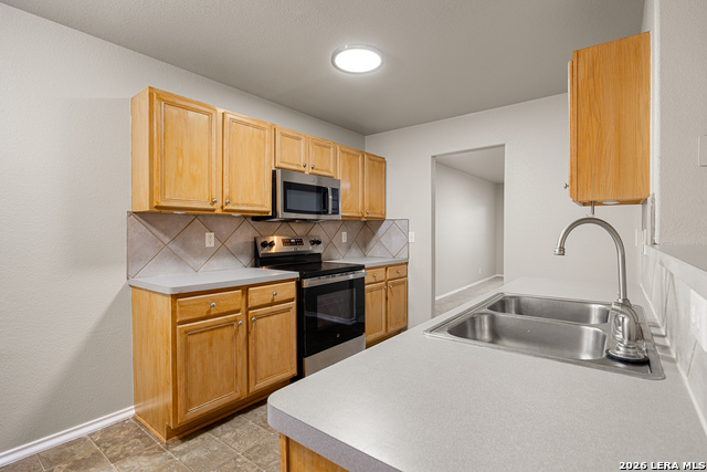 Image 14 of 47 For 7818 Braun Bend