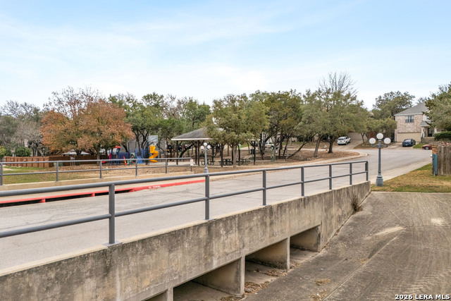 Image 45 of 47 For 7818 Braun Bend