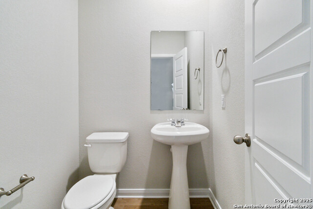 Image 23 of 28 For 15526 Suess Hill