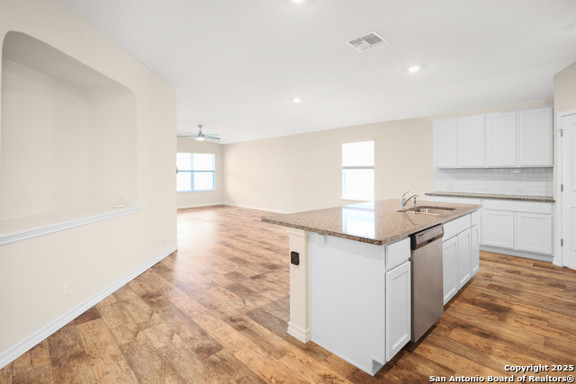 Image 15 of 34 For 22110 Backspin