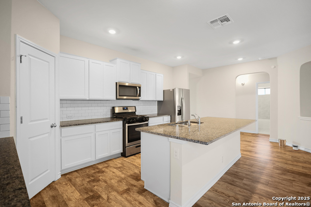 Image 18 of 34 For 22110 Backspin