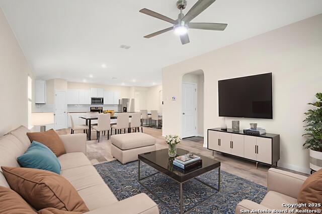 Image 21 of 34 For 22110 Backspin