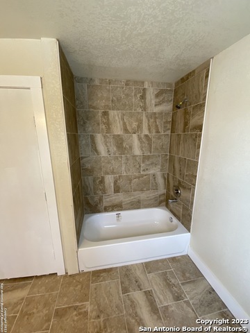 Image 15 of 16 For 826 Schley Ave