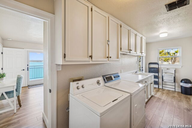 Image 29 of 37 For 1335 Larson  