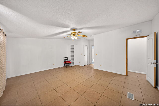 Image 17 of 29 For 21960 Priest Rd