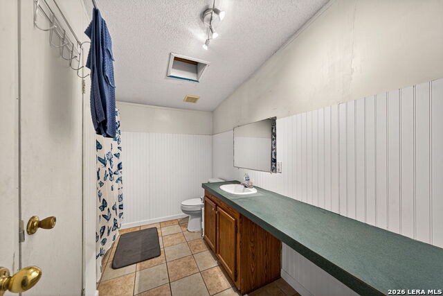 Image 21 of 29 For 21960 Priest Rd