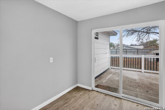 Image 13 of 27 For 518 Academy W