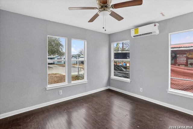 Image 14 of 27 For 518 Academy W