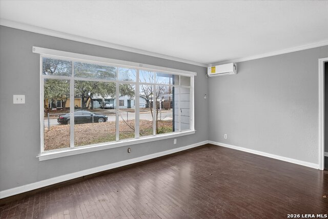 Image 7 of 27 For 518 Academy W