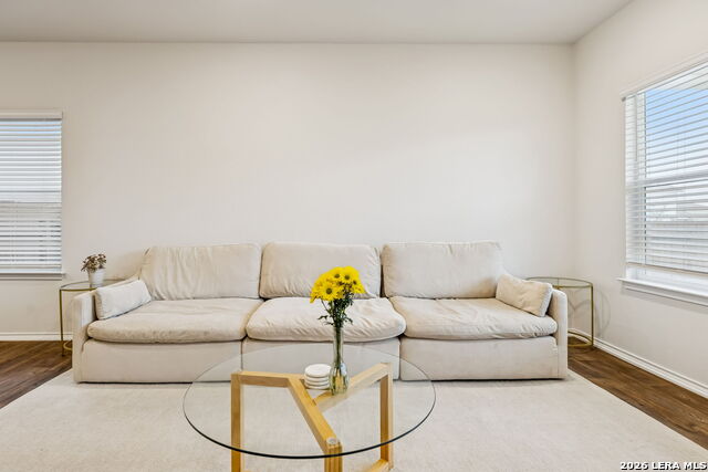 Image 19 of 38 For 4550 Meerkat