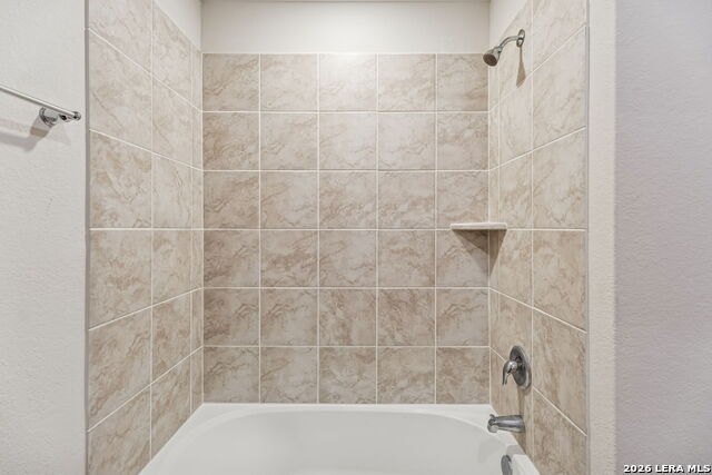 Image 32 of 38 For 4550 Meerkat