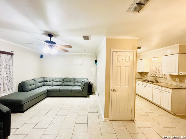 Listing photo id 2 for 202 Michelle