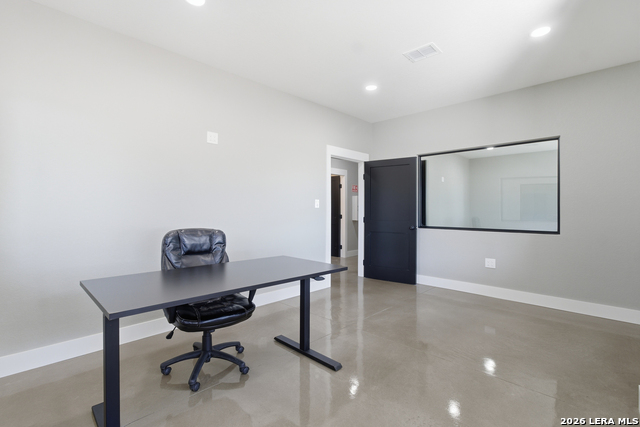 Image 22 of 56 For 262 Kings Ranch