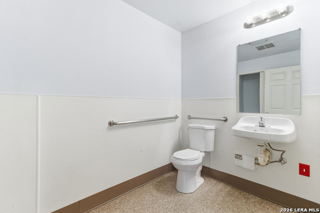 Image 43 of 56 For 262 Kings Ranch