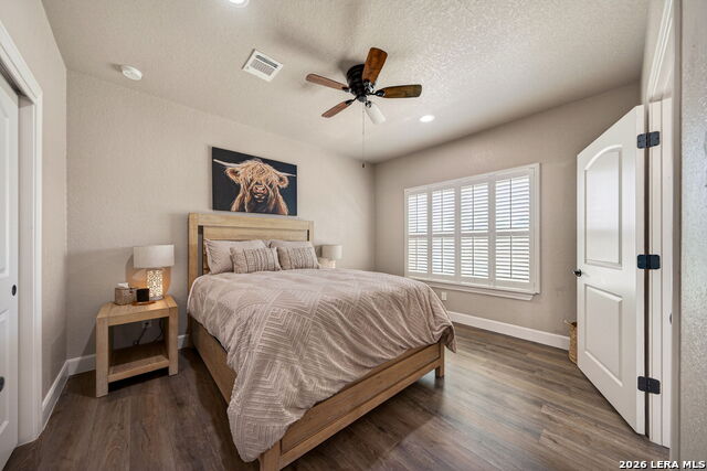 Image 27 of 35 For 15820 Chippewa