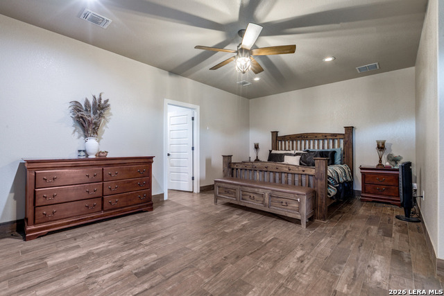 Image 15 of 25 For 182 Short Meadow E