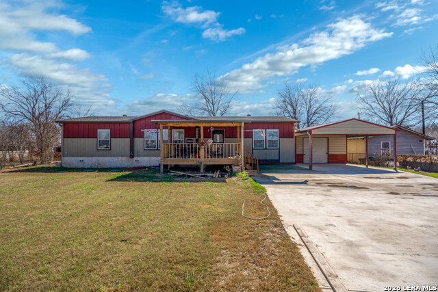 Details for 218 2nd St W, Elmendorf, TX 78112