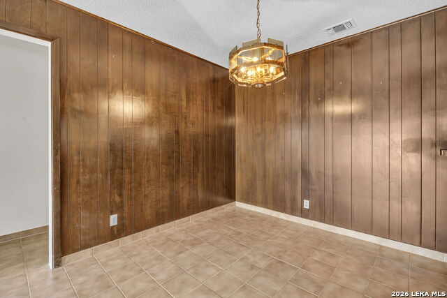 Image 16 of 32 For 5606 Rolling Ridge