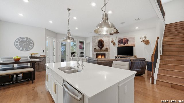 Image 13 of 58 For 2926 Blenheim