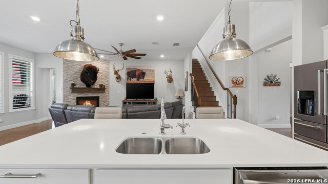 Image 16 of 58 For 2926 Blenheim