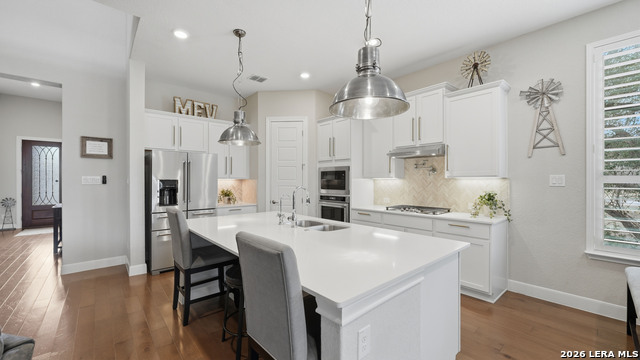 Image 18 of 58 For 2926 Blenheim