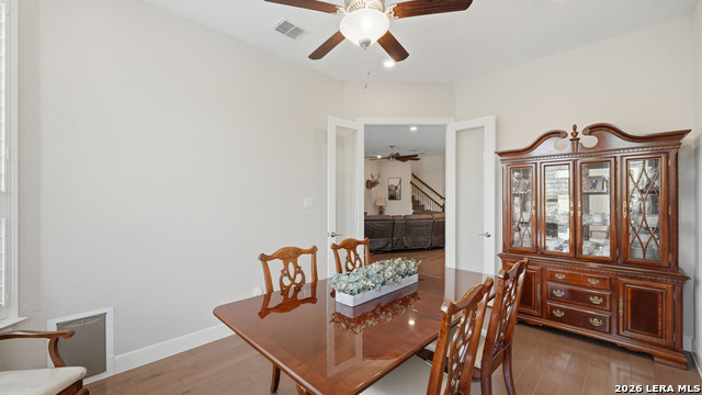 Image 23 of 58 For 2926 Blenheim