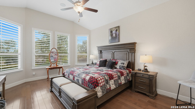 Image 24 of 58 For 2926 Blenheim