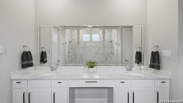 Image 31 of 58 For 2926 Blenheim