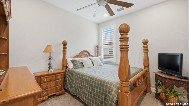 Image 34 of 58 For 2926 Blenheim