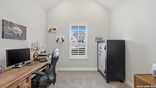 Image 37 of 58 For 2926 Blenheim