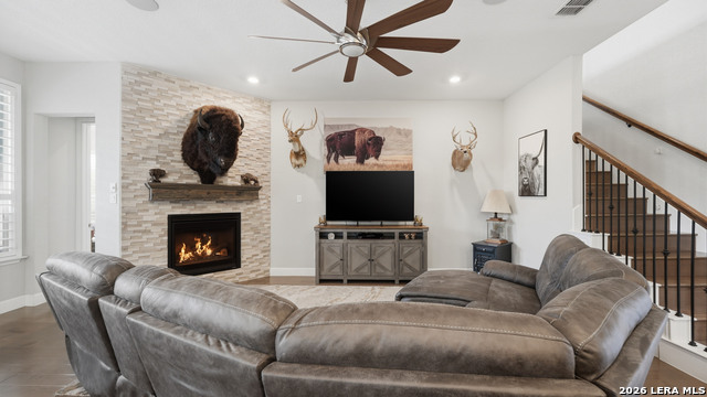 Image 7 of 58 For 2926 Blenheim