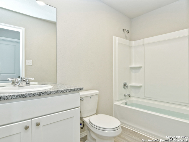 Image 22 of 48 For 5356 Fair Moon