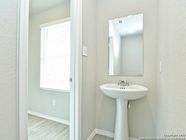 Image 25 of 48 For 5356 Fair Moon