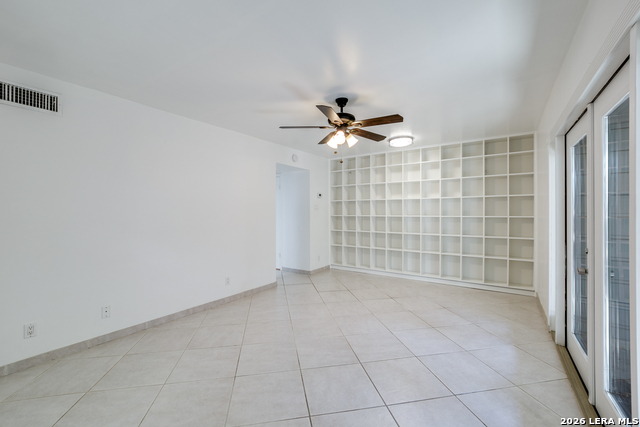 Image 14 of 18 For 122 Terra Alta E 22