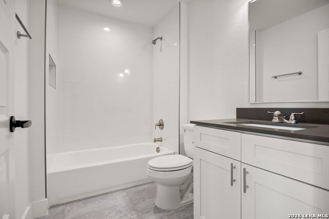 Image 17 of 21 For 3362 Northwestern Dr