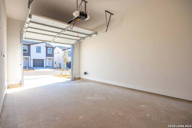 Image 19 of 21 For 3362 Northwestern Dr