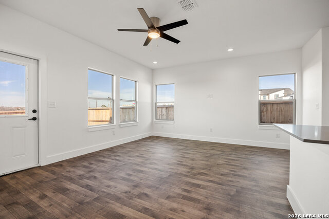 Image 2 of 21 For 3362 Northwestern Dr