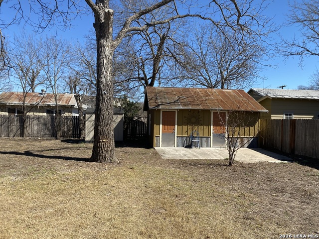 Image 3 of 10 For 309 Brackenridge