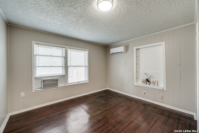 Image 8 of 11 For 2307 Basse  