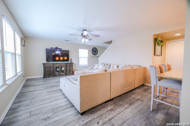 Listing photo id 2 for 6723 Loma Blanca