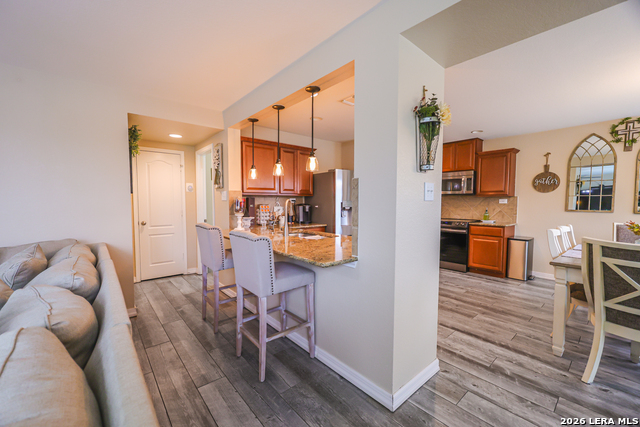 Listing photo id 3 for 6723 Loma Blanca