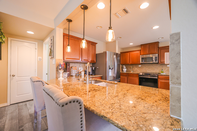 Listing photo id 5 for 6723 Loma Blanca